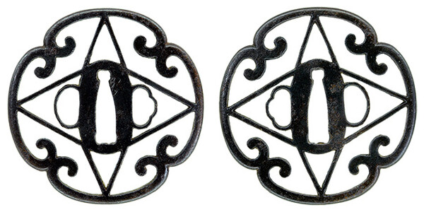 鍔 無銘 尾張 四鐶組菱透鍔 特別保存刀装具鑑定書