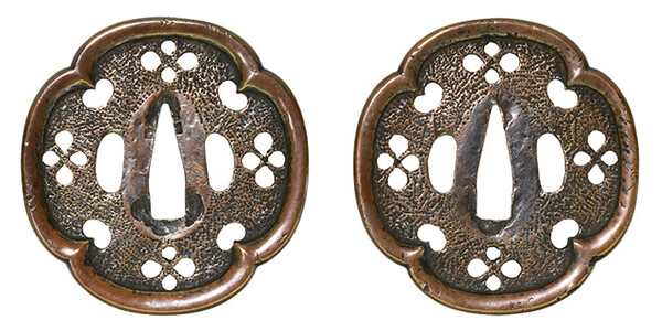 鍔 無銘 伊予正阿弥 四方猪目花弁透鍔 保存刀装具鑑定書