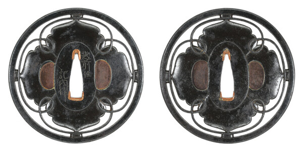 鍔 銘 越前住 記内作 四花弁紐透鍔 特別保存刀装具鑑定書