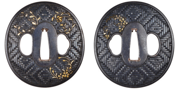 鍔 無銘 武州 網代花丸紋散図鍔 特別保存刀装具鑑定書