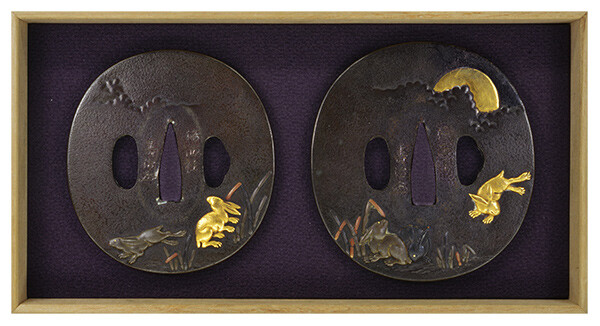 大小鍔 銘 洛西住壽治(花押) 雲月木賊兎図大小鍔 特別保存刀装具鑑定書