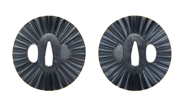 鍔 無銘 武州 折目模様図鍔 特別保存刀装具鑑定書の販売